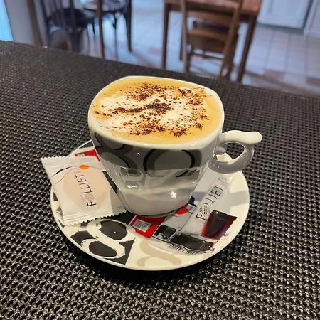 Hotel Elaia Corps